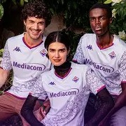 爱游戏-佛罗伦萨防线失误频出，需紧急修补()